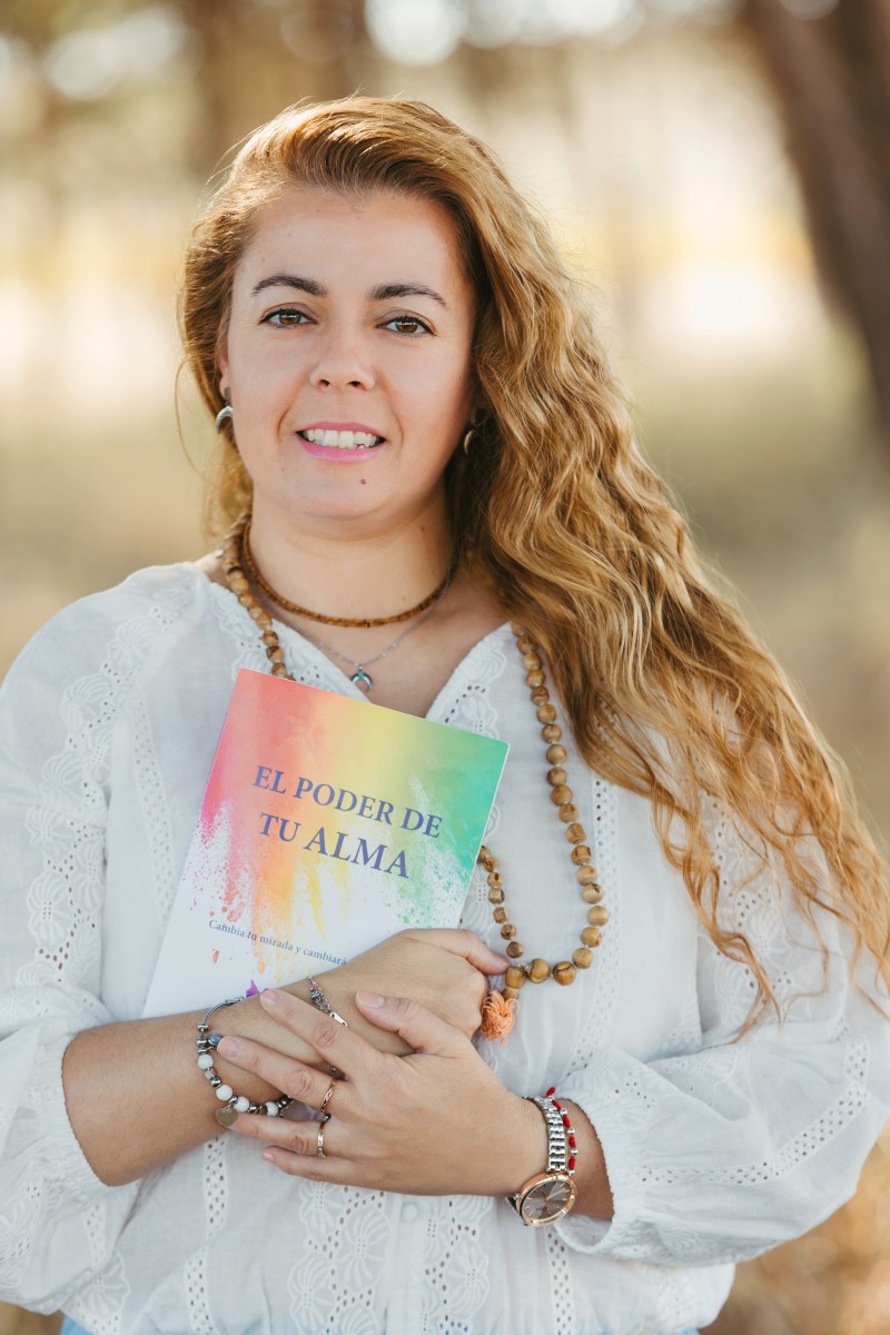 Foto de mi libro el poder de tu alma